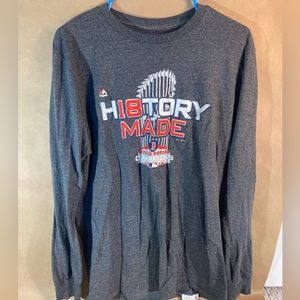 Men’s medium majestic red Sox’s history made championship long sleeve tee shirt
